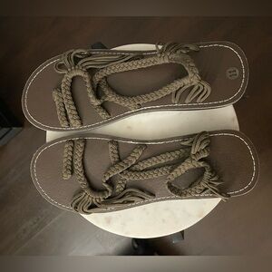 BROWN SANDALS-NWOT